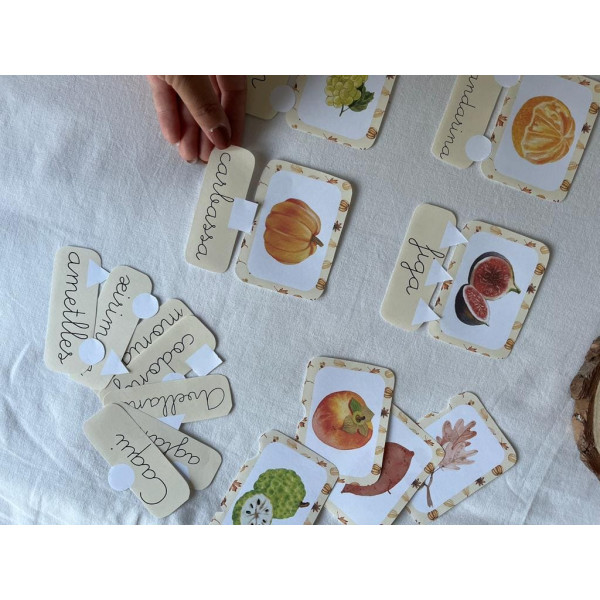 ¡Juego de emparejar el fruto del otoño con su nombre! Castellano - MAYÚSCULA